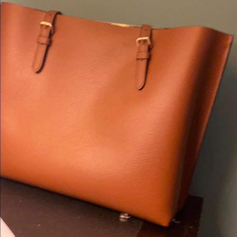 Meet your Posher, Lourdes